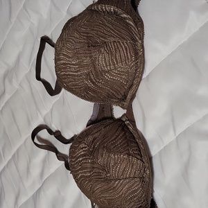 Victoria Secrets 38B